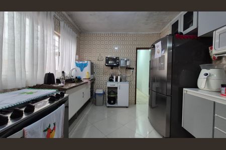 Casa à venda com 189m², 2 quartos e 2 vagasCozinha