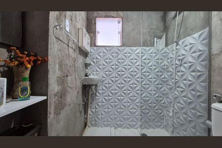 Casa à venda com 189m², 2 quartos e 2 vagasBanheiro da suíte