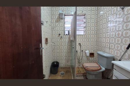 Casa à venda com 189m², 2 quartos e 2 vagasBanheiro