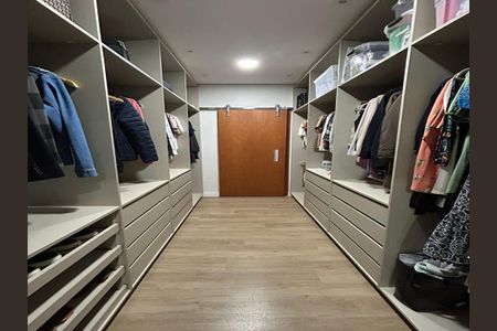 Casa à venda com 3 quartos, 305m² em Horto Florestal, Jundiaí