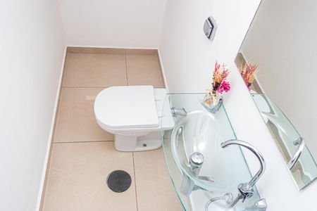 Casa à venda com 160m², 3 quartos e 2 vagasLavabo