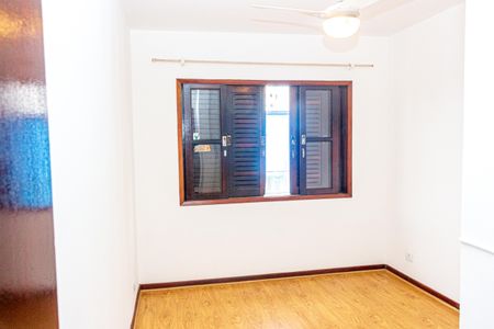 Casa à venda com 160m², 3 quartos e 2 vagasQuarto 2
