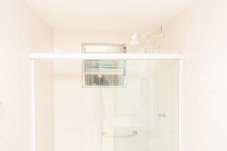 Casa à venda com 160m², 3 quartos e 2 vagasBanheiro