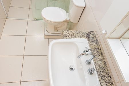 Casa à venda com 160m², 3 quartos e 2 vagasBanheiro