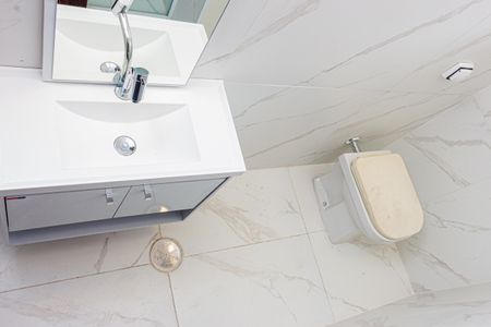 Casa à venda com 160m², 3 quartos e 2 vagasBanheiro