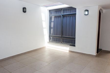 Casa à venda com 160m², 3 quartos e 2 vagasGaragem