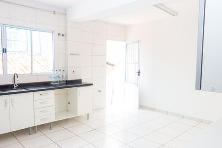 Casa à venda com 160m², 3 quartos e 2 vagasCozinha