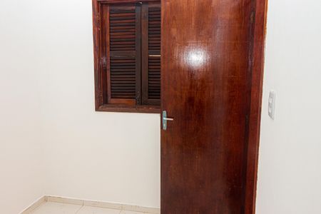 Casa à venda com 160m², 3 quartos e 2 vagasQuarto de Serviço