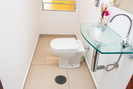 Casa à venda com 160m², 3 quartos e 2 vagasLavabo