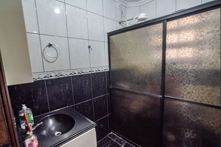 Casa para alugar com 300m², 3 quartos e 2 vagasBanheiro Social