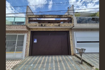 Casa para alugar com 300m², 3 quartos e 2 vagasFachada