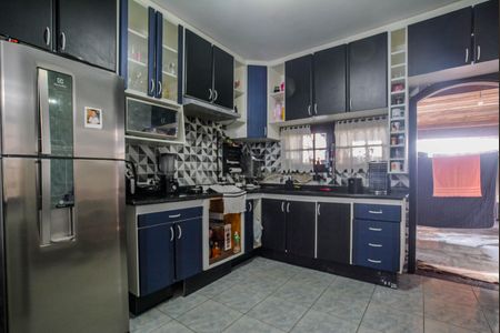 Casa para alugar com 300m², 3 quartos e 2 vagasCozinha