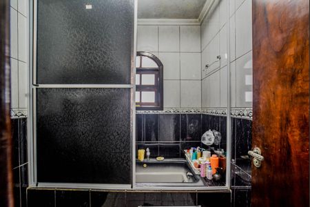 Casa para alugar com 300m², 3 quartos e 2 vagasBanheiro Corredor