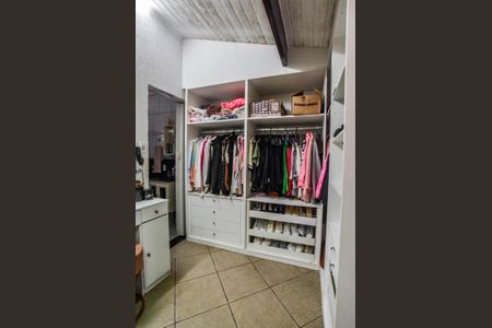 Casa para alugar com 300m², 3 quartos e 2 vagasCloset Suíte