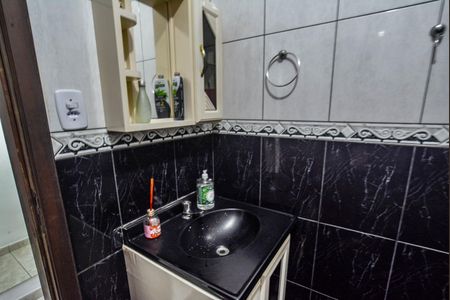 Casa para alugar com 300m², 3 quartos e 2 vagasBanheiro Social