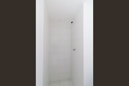 Apartamento para alugar com 32m², 2 quartos e sem vaga Apartamento para alugar com 32m², 2 quartos e sem vagaBanheiro