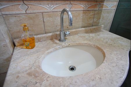 Apartamento à venda com 62m², 2 quartos e sem vagaBanheiro Corredor