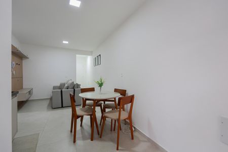 Apartamento para alugar com 48m², 2 quartos e 1 vaga Apartamento para alugar com 48m², 2 quartos e 1 vagaCozinha e área de serviço