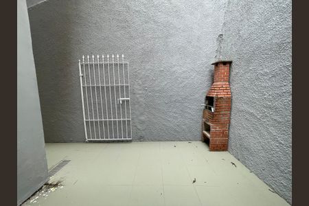 Casa à venda com 148m², 4 quartos e 2 vagas Casa à venda com 148m², 4 quartos e 2 vagasQuintal