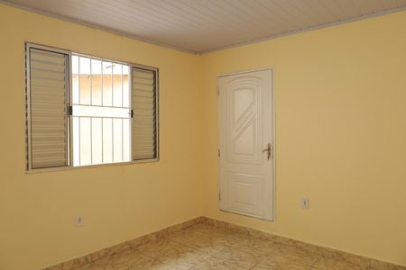 Sala de casa para alugar com 2 quartos, 60m² em Itaquera, São Paulo