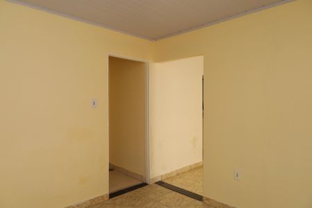 Sala de casa para alugar com 2 quartos, 60m² em Itaquera, São Paulo