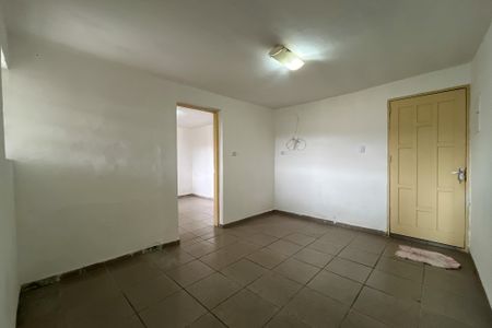 Quarto de casa para alugar com 1 quarto, 80m² em Jardim do Tiro, São Paulo