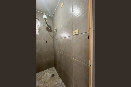 Banheiro Social de casa para alugar com 1 quarto, 80m² em Jardim do Tiro, São Paulo
