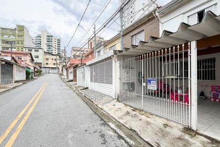 Casa à venda com 97m², 2 quartos e 1 vagaFachada + plaquinha