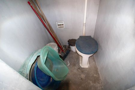 Casa à venda com 134m², 3 quartos e sem vagaBanheiro de Serviço