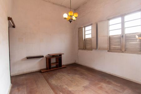 Casa à venda com 134m², 3 quartos e sem vagaSala