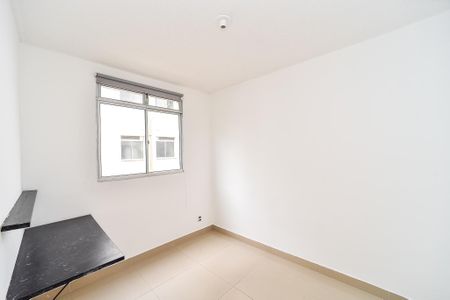 Quarto 1 de apartamento para alugar com 2 quartos, 40m² em Jardim Dona Leopoldina, Porto Alegre
