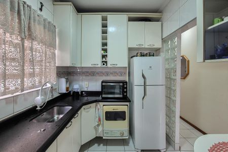 Apartamento à venda com 62m², 2 quartos e 1 vagaCozinha