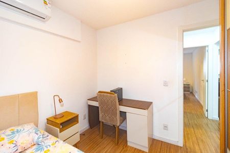 Quarto 2 de apartamento para alugar com 2 quartos, 52m² em Floresta, Porto Alegre