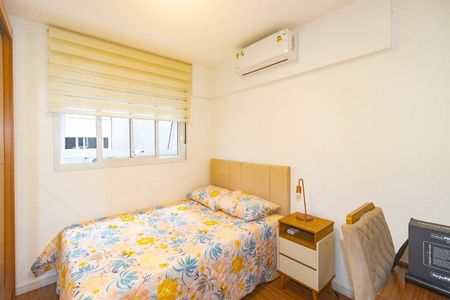 Quarto 2 de apartamento para alugar com 2 quartos, 52m² em Floresta, Porto Alegre