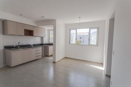 Sala de apartamento à venda com 2 quartos, 60m² em Serra, Belo Horizonte