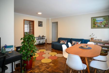 Apartamento à venda com 83m², 2 quartos e 1 vaga Apartamento à venda com 83m², 2 quartos e 1 vagaSala