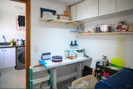 Apartamento à venda com 83m², 2 quartos e 1 vaga Apartamento à venda com 83m², 2 quartos e 1 vagaQuarto de Serviço