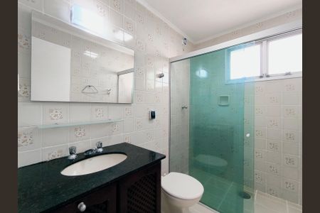 Banheiro de apartamento à venda com 1 quarto, 80m² em Centro, Jundiaí