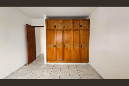 Casa à venda com 120m², 4 quartos e 2 vagasQuarto 4