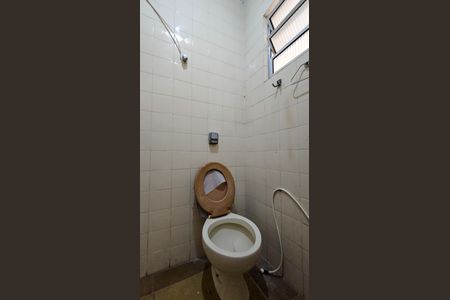 Casa à venda com 120m², 4 quartos e 2 vagasBanheiro 2