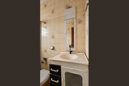 Casa à venda com 120m², 4 quartos e 2 vagasBanheiro 3