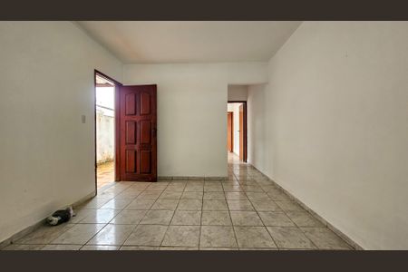 Sala  de casa à venda com 4 quartos, 120m² em Jardim Ernestina, São Paulo
