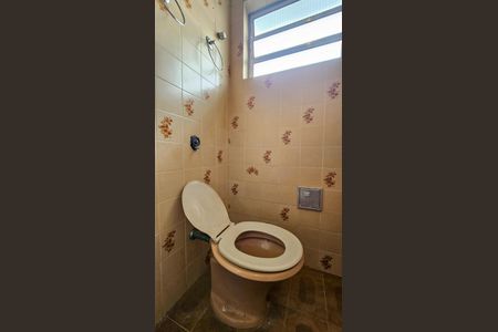 Casa à venda com 120m², 4 quartos e 2 vagasBanheiro 3