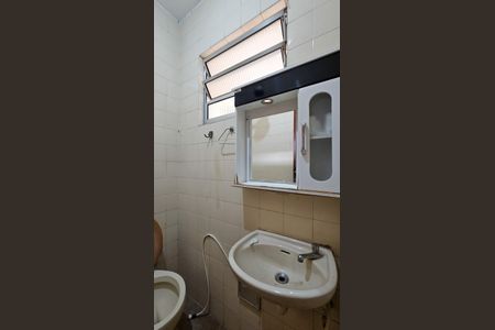 Casa à venda com 120m², 4 quartos e 2 vagasBanheiro 2