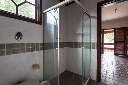 Casa à venda com 4 quartos, 340m² em Piratininga, Niterói