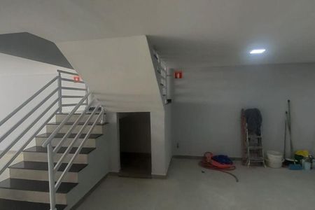 Apartamento à venda com 2 quartos, 44m² em Vila Scarpelli, Santo André