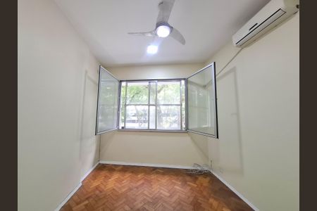 Quarto 1 de apartamento à venda com 2 quartos, 65m² em Flamengo, Rio de Janeiro