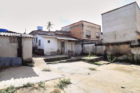 Casa à venda com 167m², 2 quartos e 2 vagasÁrea externa