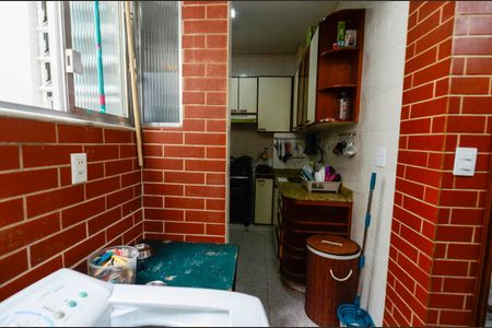 Apartamento à venda com 70m², 3 quartos e 1 vagaÁrea de Serviço