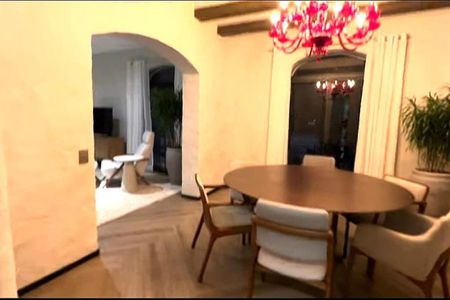 Apartamento à venda com 3 quartos, 180m² em Cambuí, Campinas